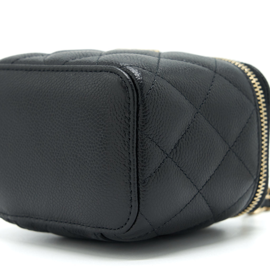 Chanel Mini Vanity With Chain Caviar Black L
