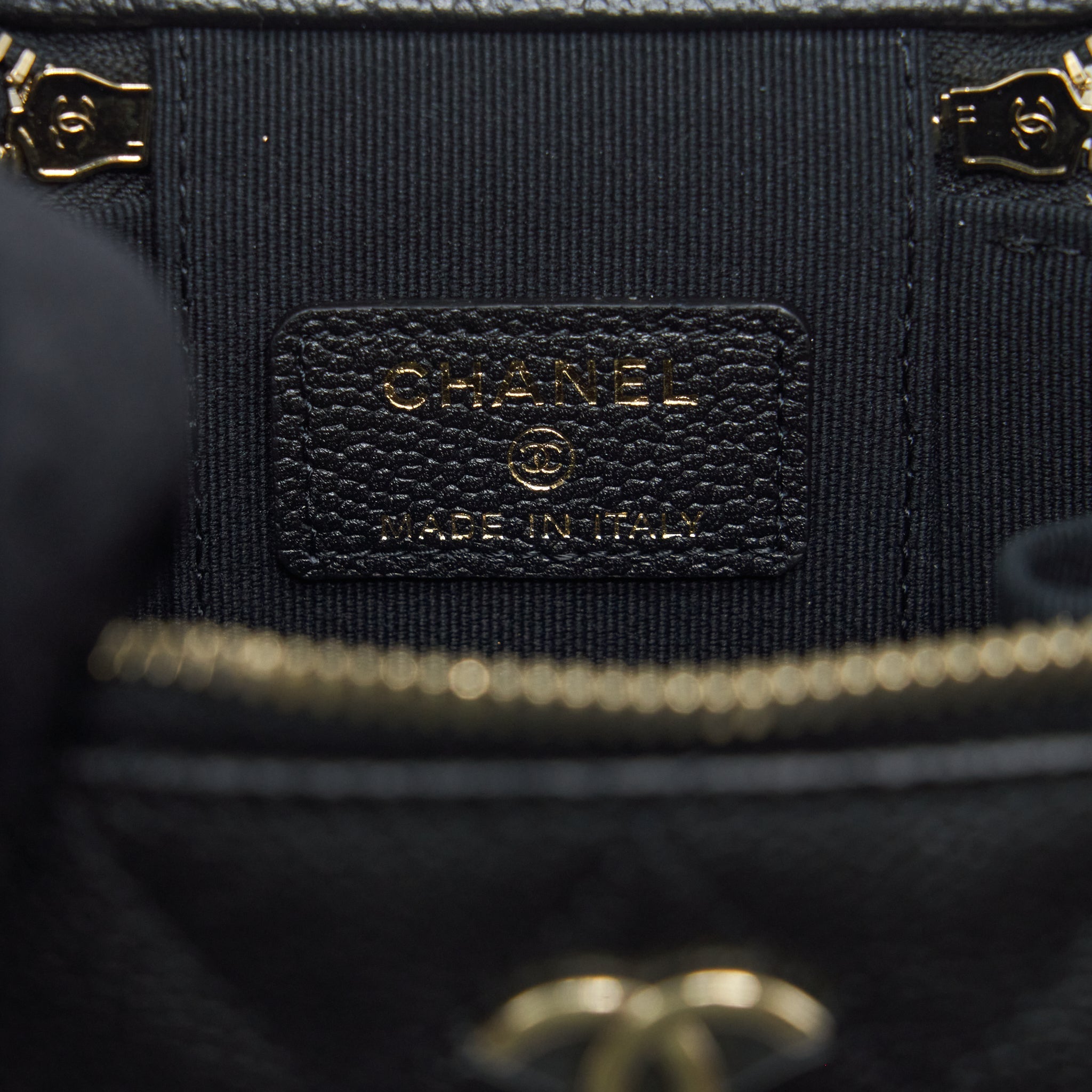 Chanel Mini Vanity With Chain Caviar Black L