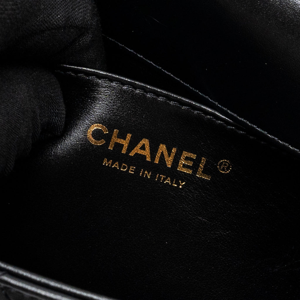 Chanel 24C gold crush flap bag calfskin black  (microchip)