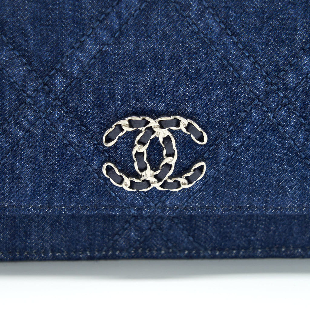 Chanel 22P Denim 19 Wallet On Chain Multicolour Hardware