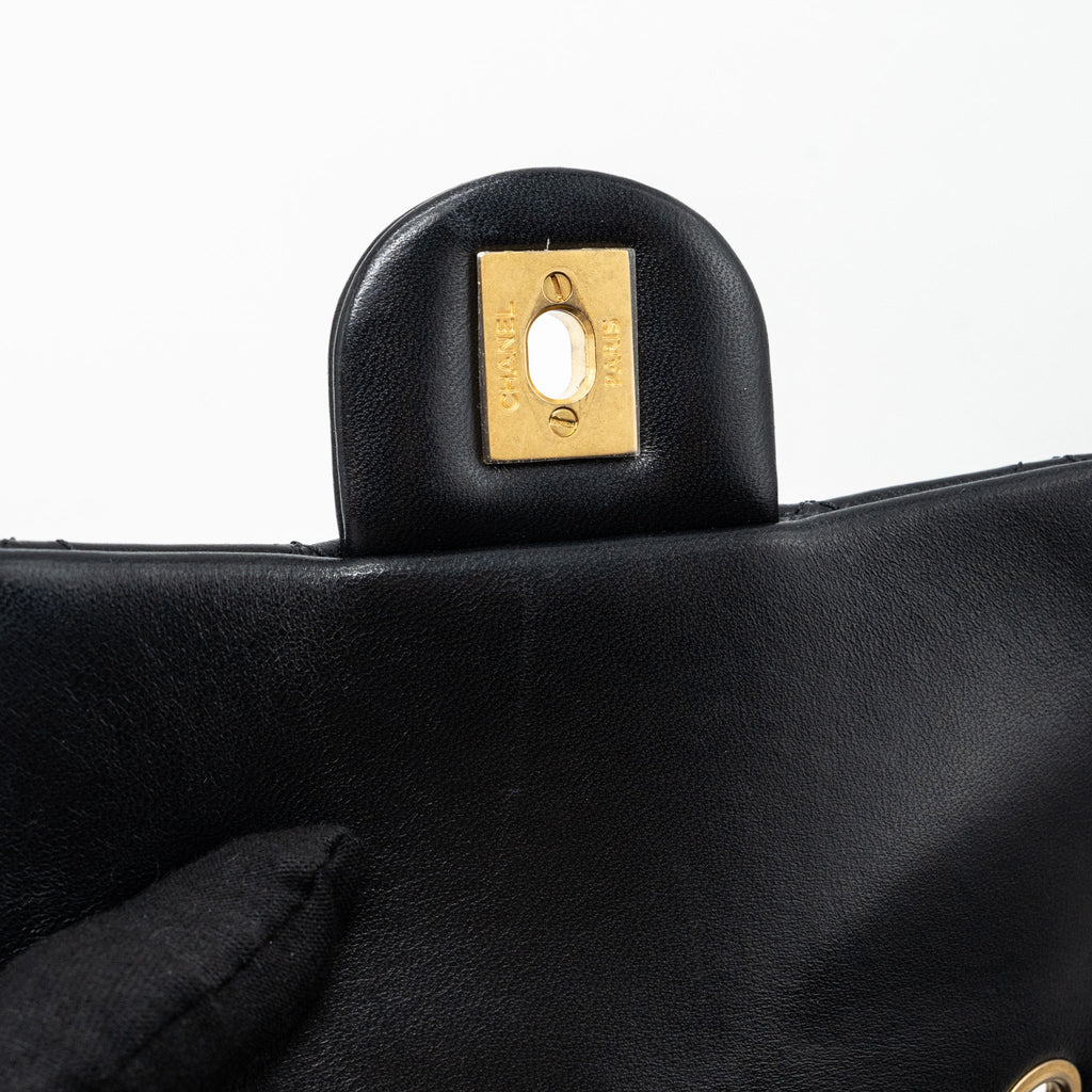chanel pearl crush mini square flap bag lambskin black  (microchip)