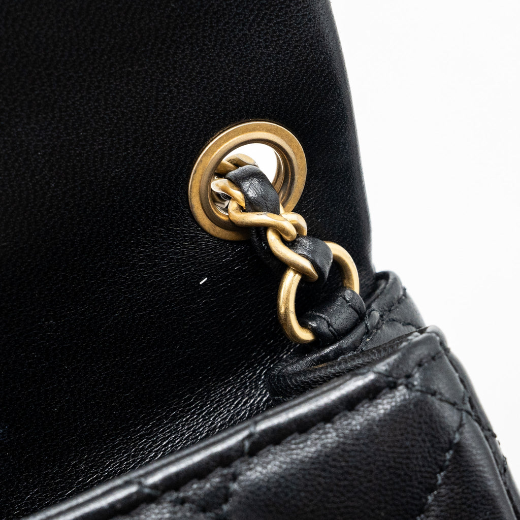 chanel pearl crush mini square flap bag lambskin black  (microchip)