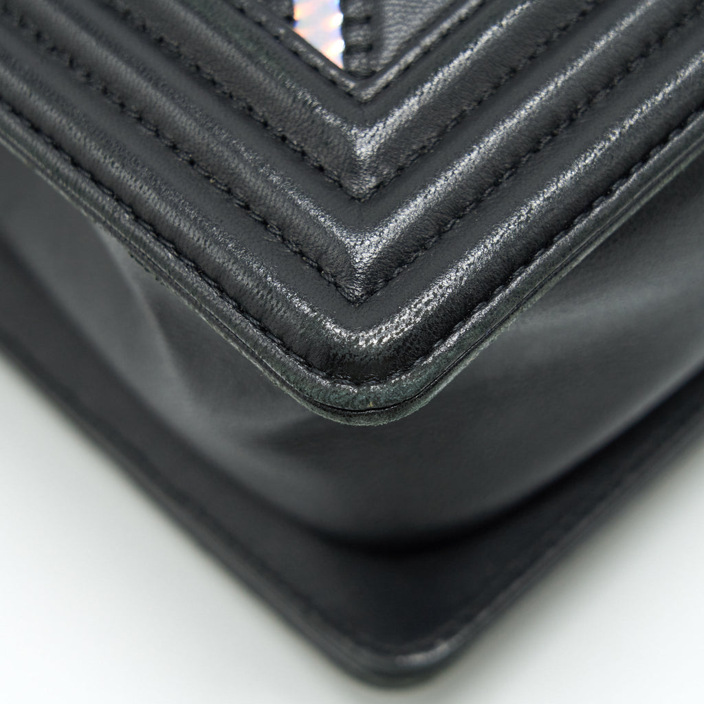 Chanel Medium Boy Chevron Lambskin Black/Silver