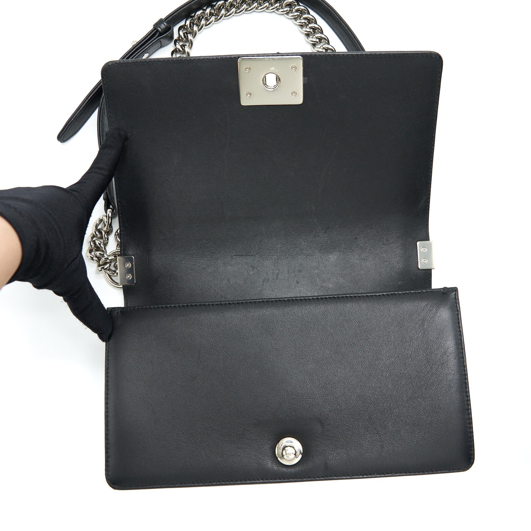 Chanel Medium Boy Chevron Lambskin Black/Silver