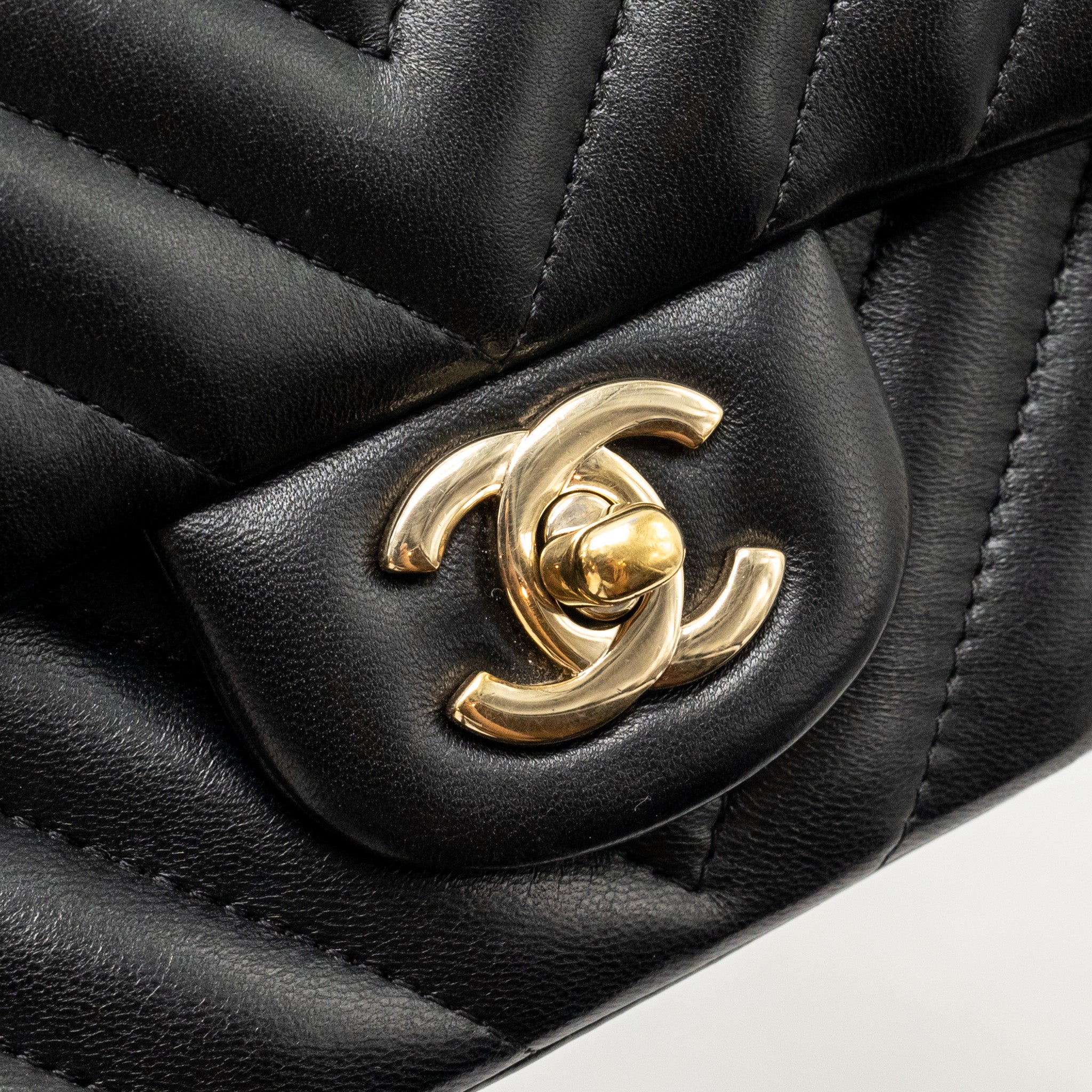 Chanel Mini Rectangular Flap Bag Chevron Lambskin Black L