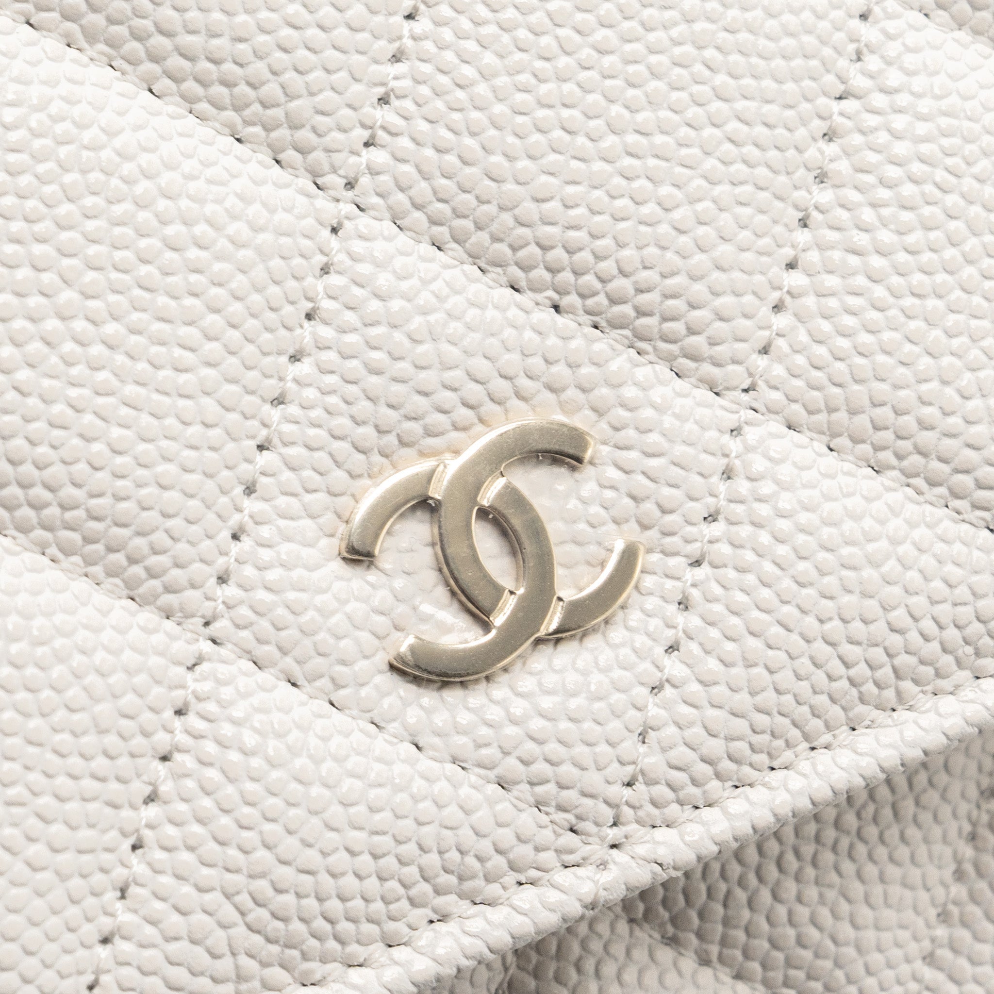 CHANEL classic wallet on chain caviar white L (Microchip)