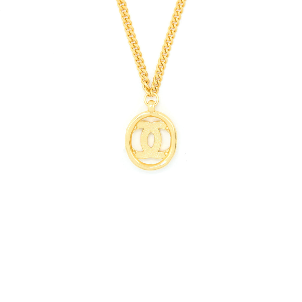 Chanel Round CC Logo Necklace Crystal Gold Tone