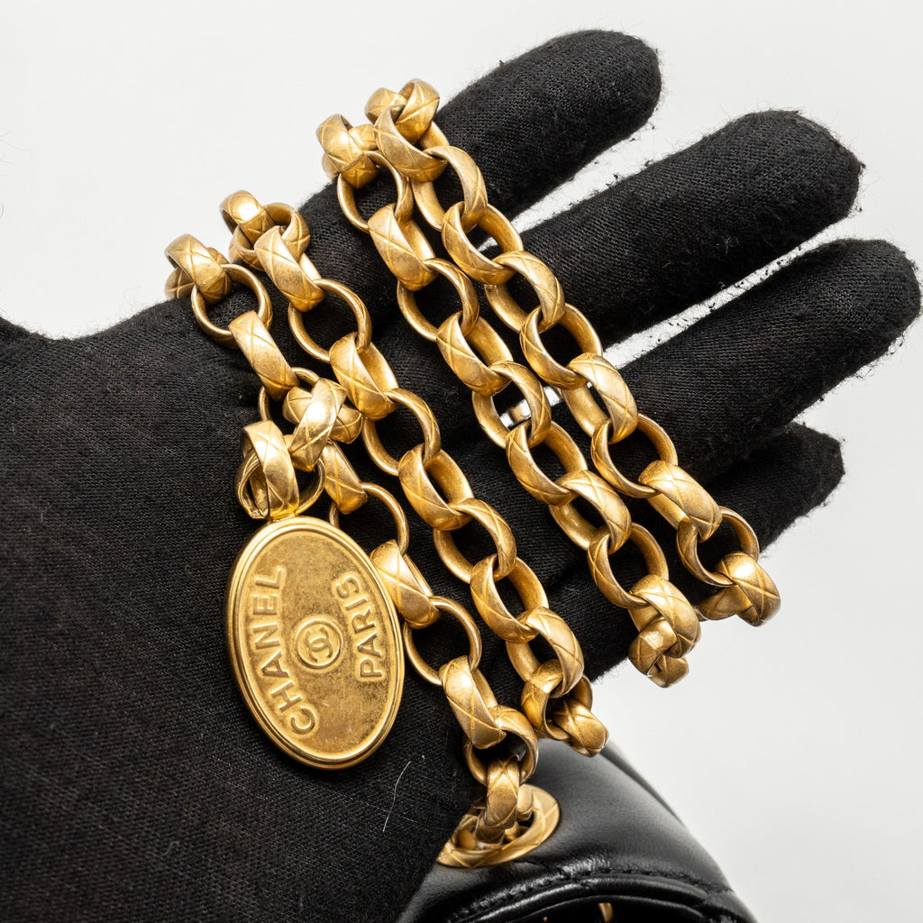Chanel Quilted Mini Flap Bag with Detailed Chain Lambskin Black  (Microchip)