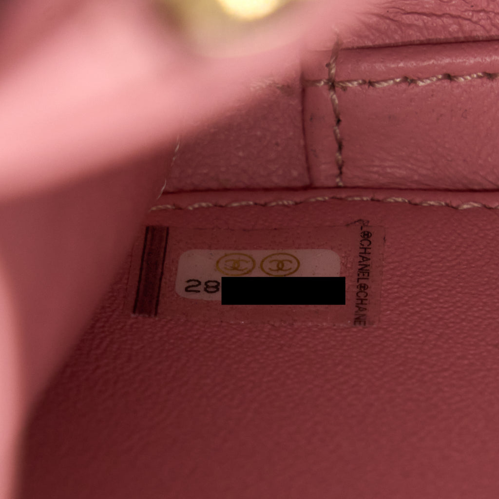 Chanel Filigree Vanity Case Caviar Pink