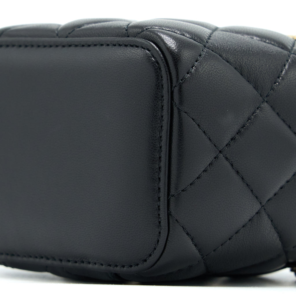 Chanel Pearl Crush Mini Vanity Case Lambskin Black L