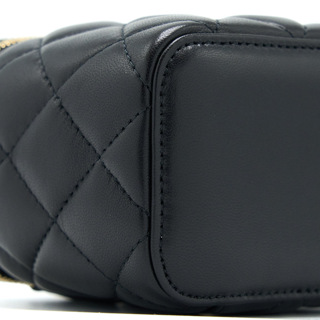 Chanel Pearl Crush Mini Vanity Case Lambskin Black L