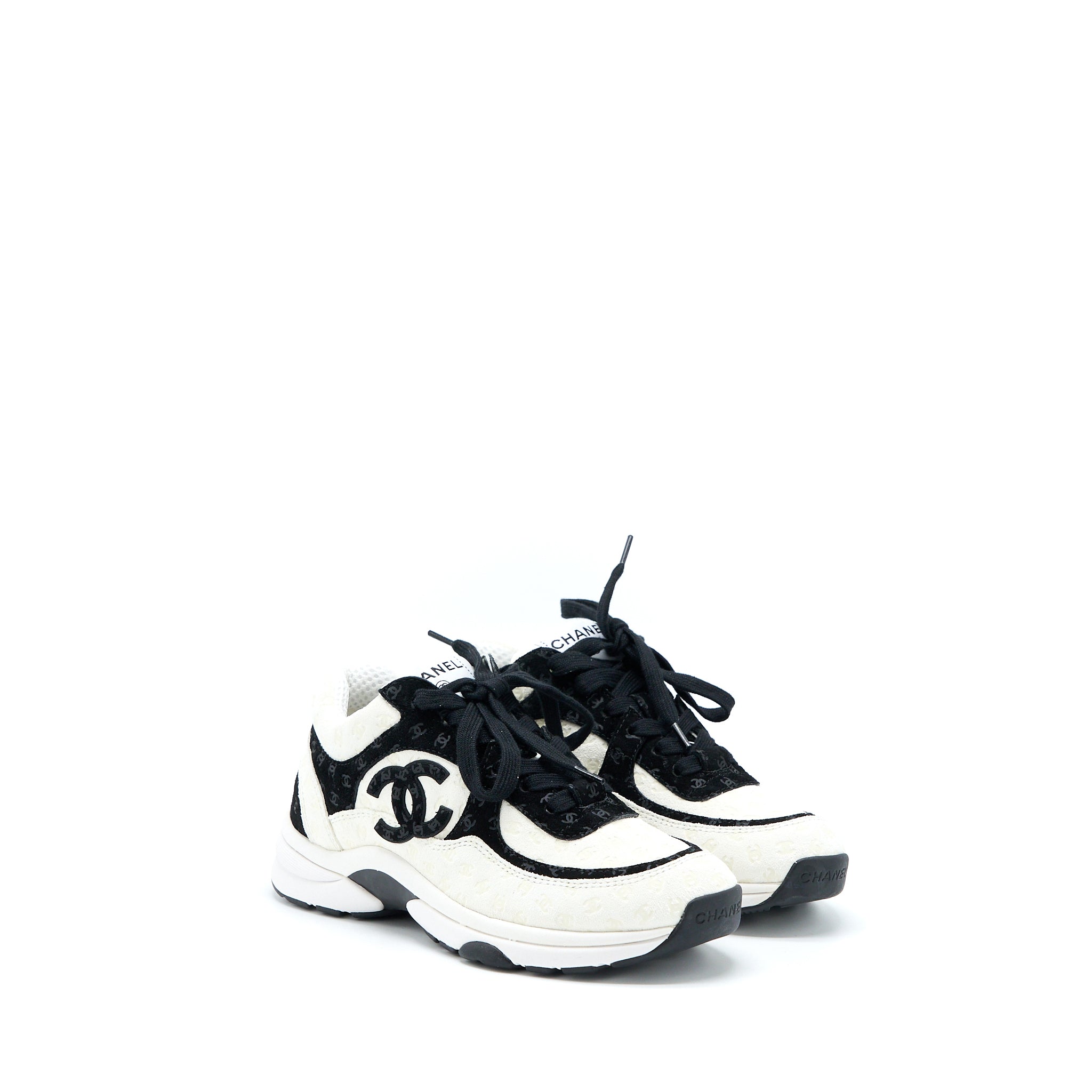 Chanel Size 35 22a Trainers Printed Suede/Calfskin Black/White