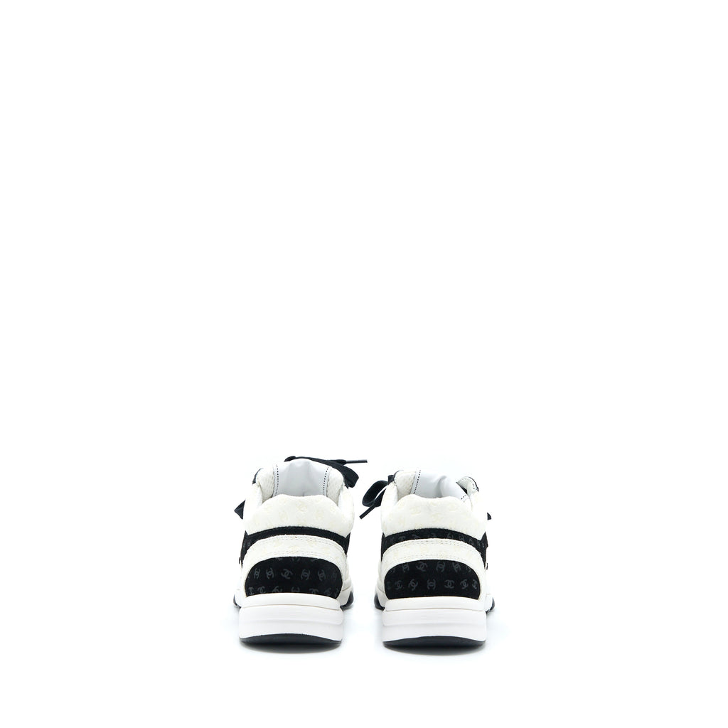 Chanel Size 35 22a Trainers Printed Suede/Calfskin Black/White