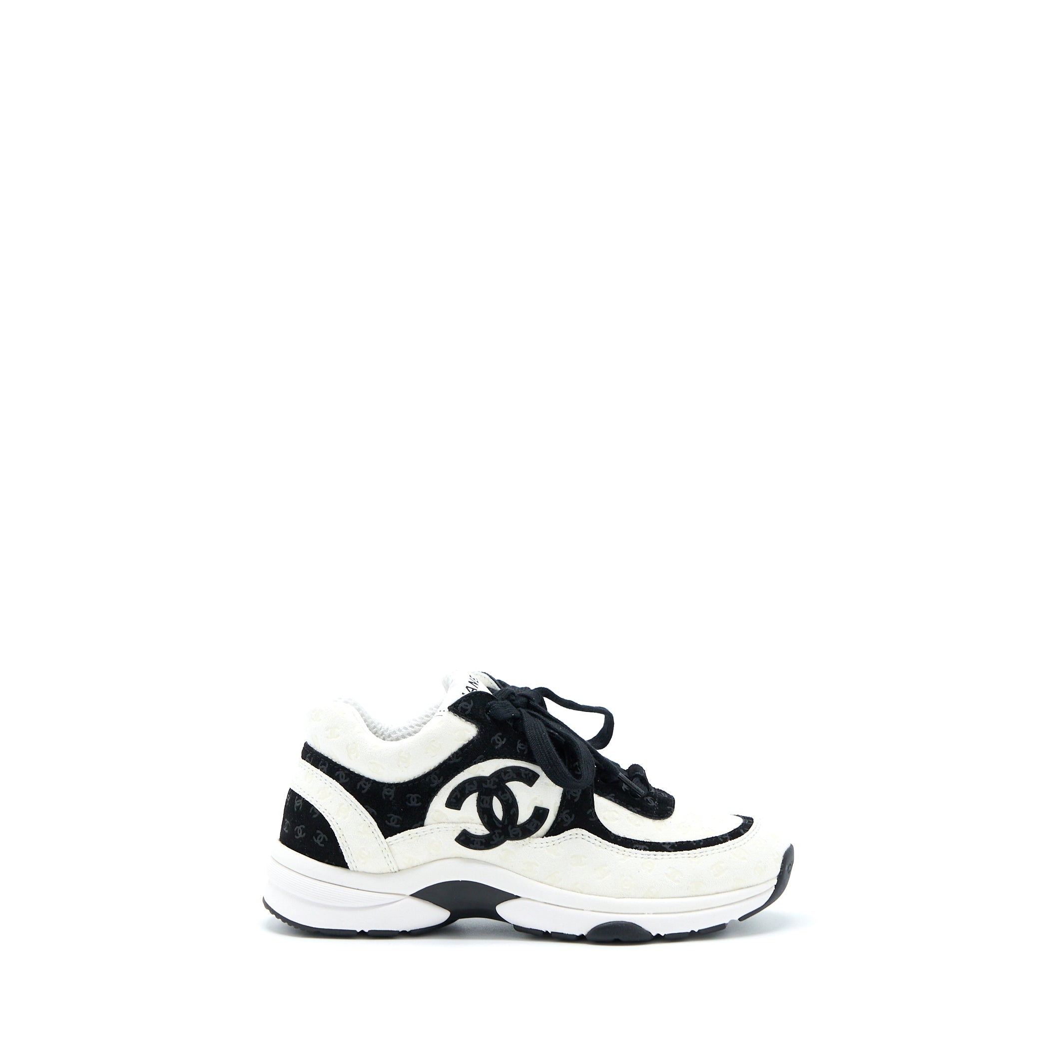 Chanel Size 35 22a Trainers Printed Suede/Calfskin Black/White