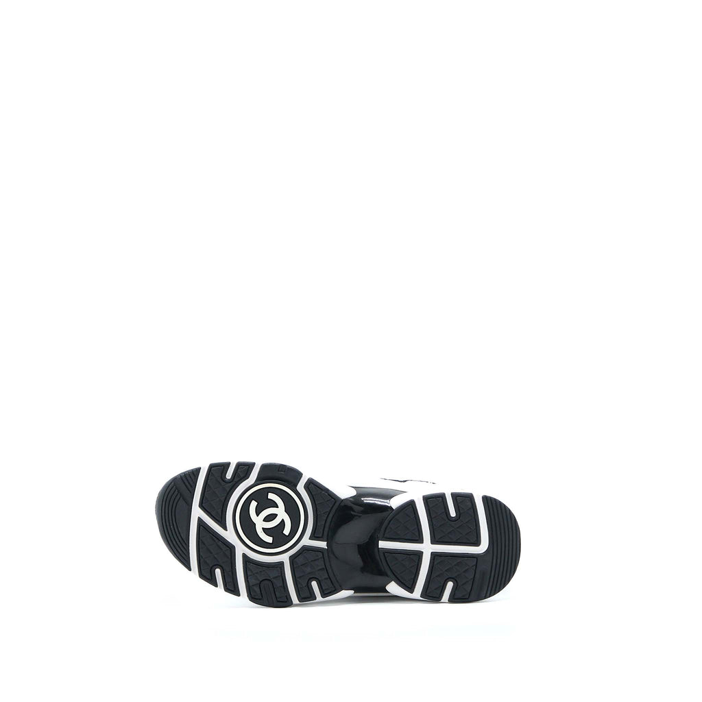 Chanel Size 35 22a Trainers Printed Suede/Calfskin Black/White