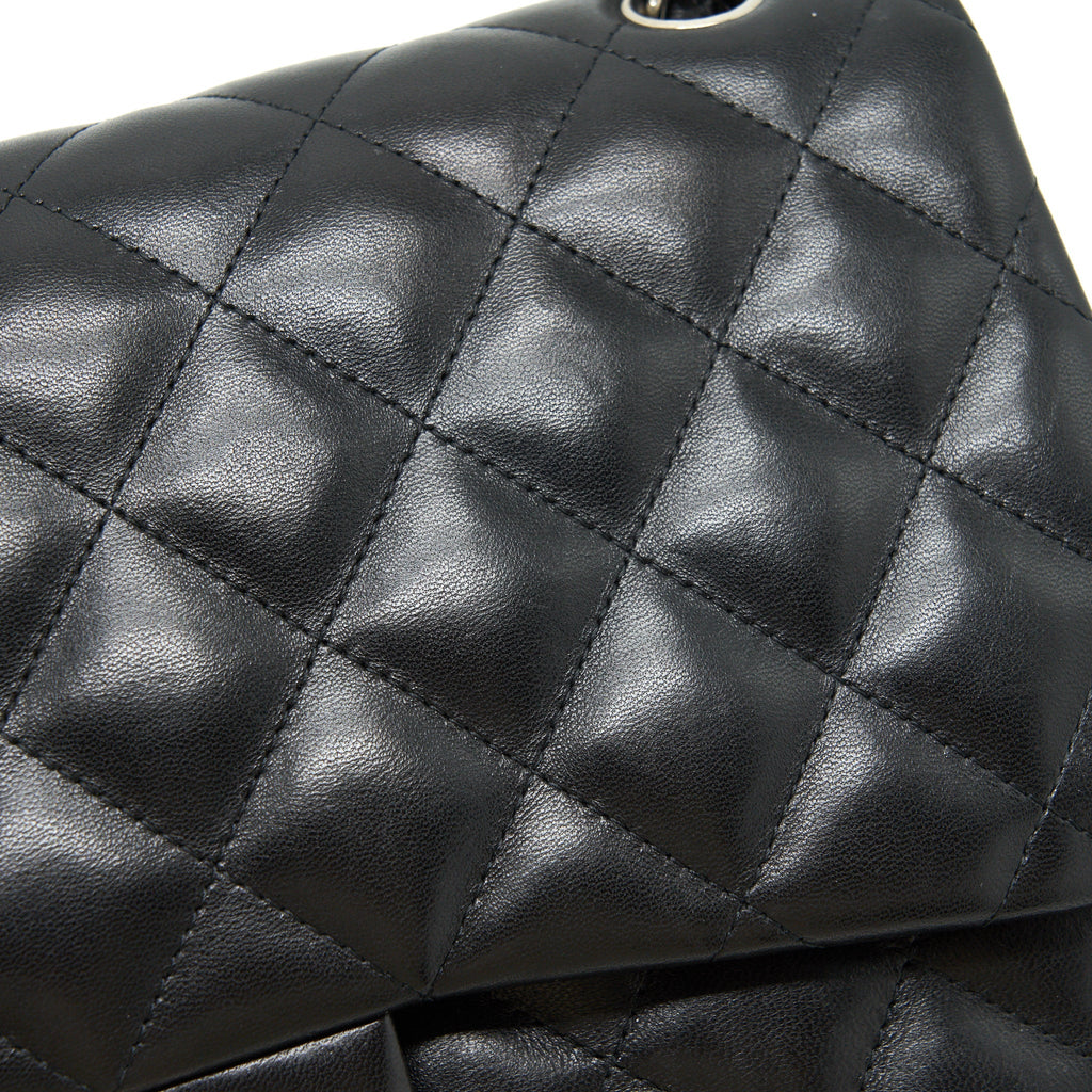 Chanel Classic jumbo Double flap Bag Lambskin Black
