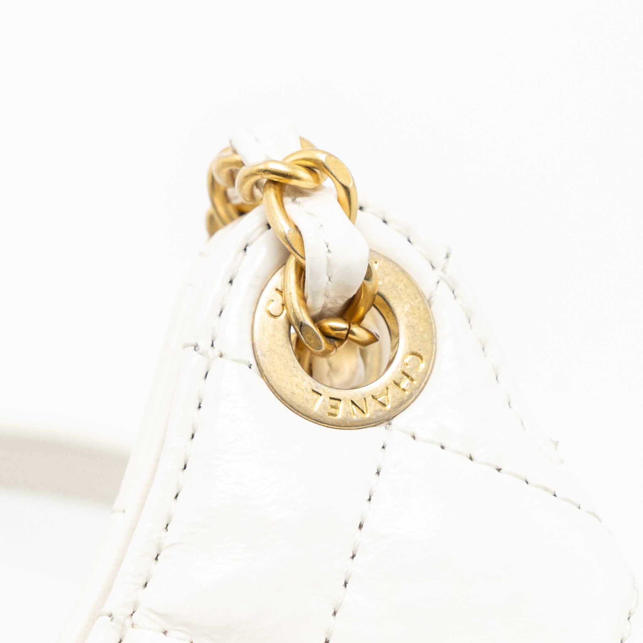 Chanel 23b Small Hobo Bag Shiny Calfskin White Brushed (Microchip)