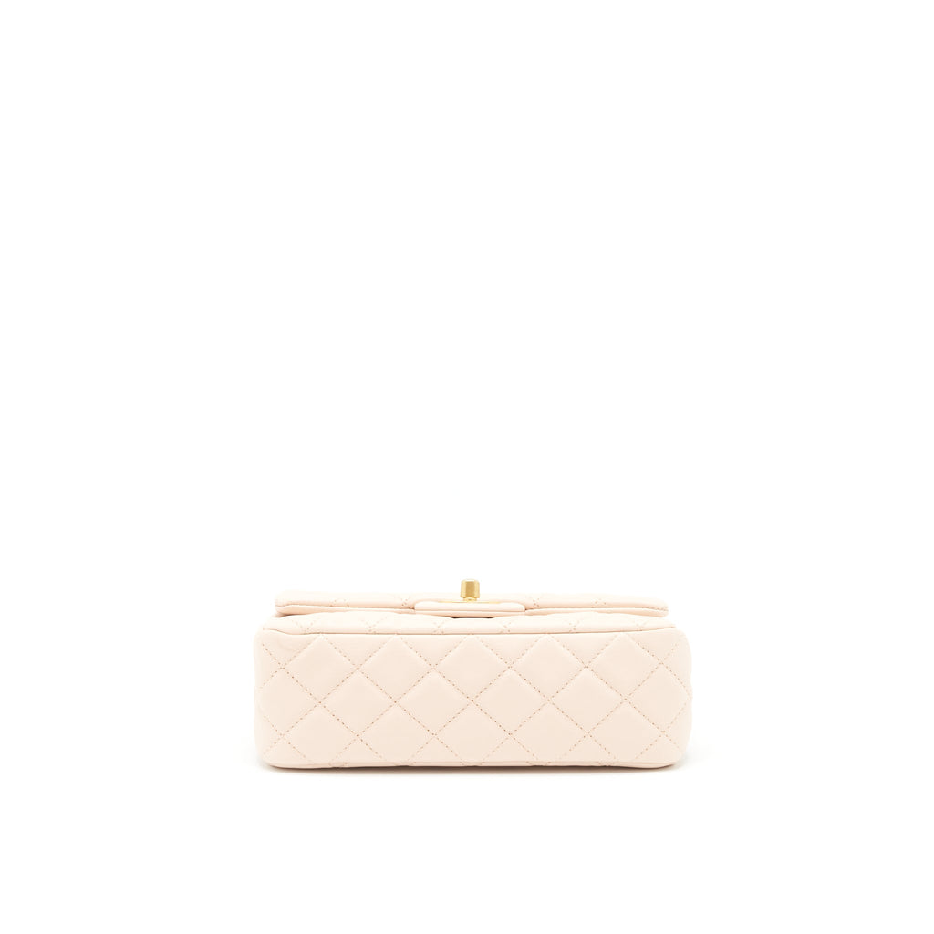 Chanel 22C Pearl Crush Mini Rectangular Flap Bag Lambskin Light Berge