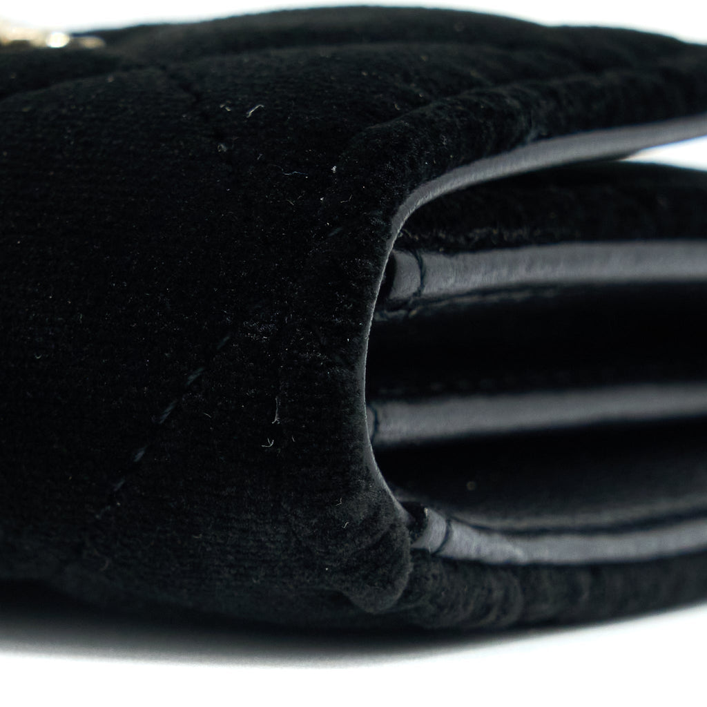 Chanel 21A Flap Card Holder Velvet Black L