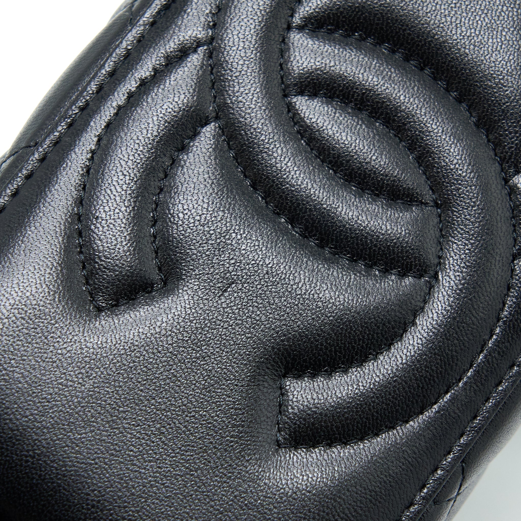 Chanel 22A Top Handle Long Vanity Case Lambskin Black L