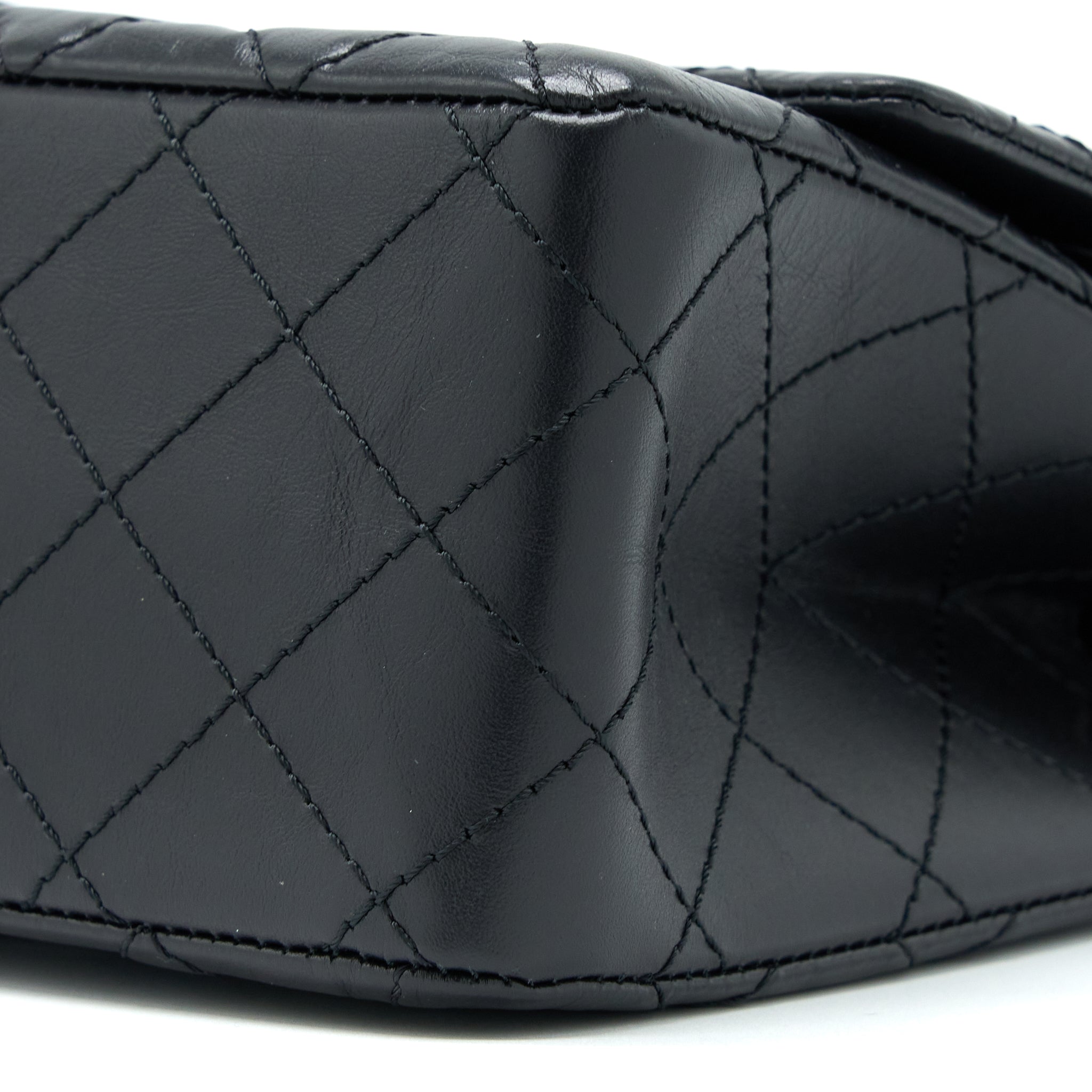 Chanel 2.55 Reissue 226 Aged Calfskin Black Brushed  (Microchip)