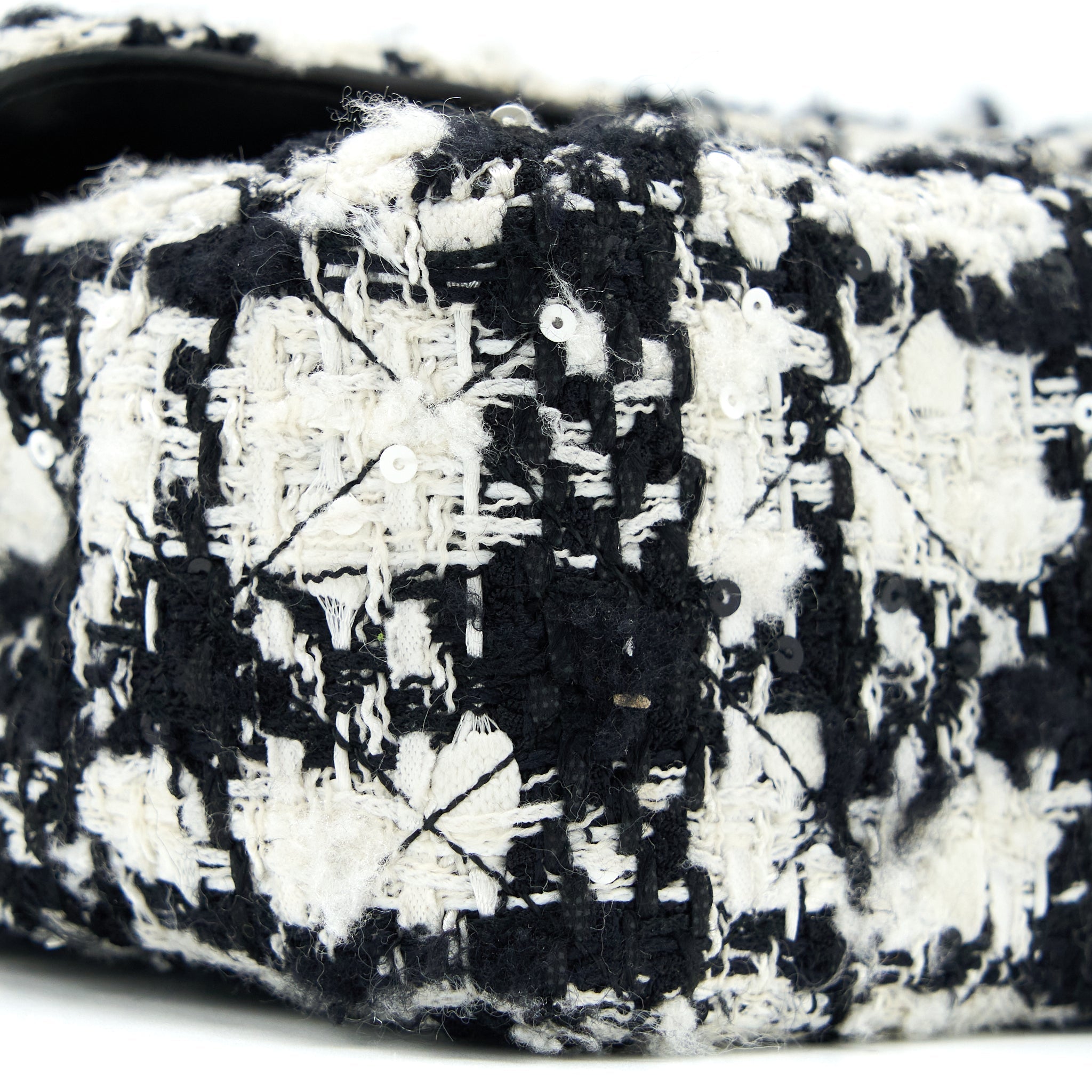 Chanel Classic Double Flap Bag Tweed Black/White