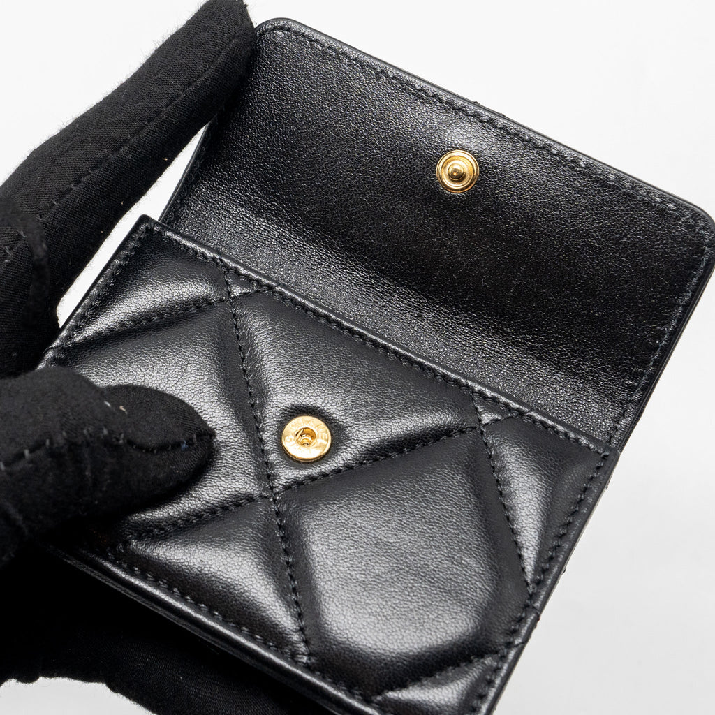 Chanel 19 compact wallet lambskin black  (microchip)