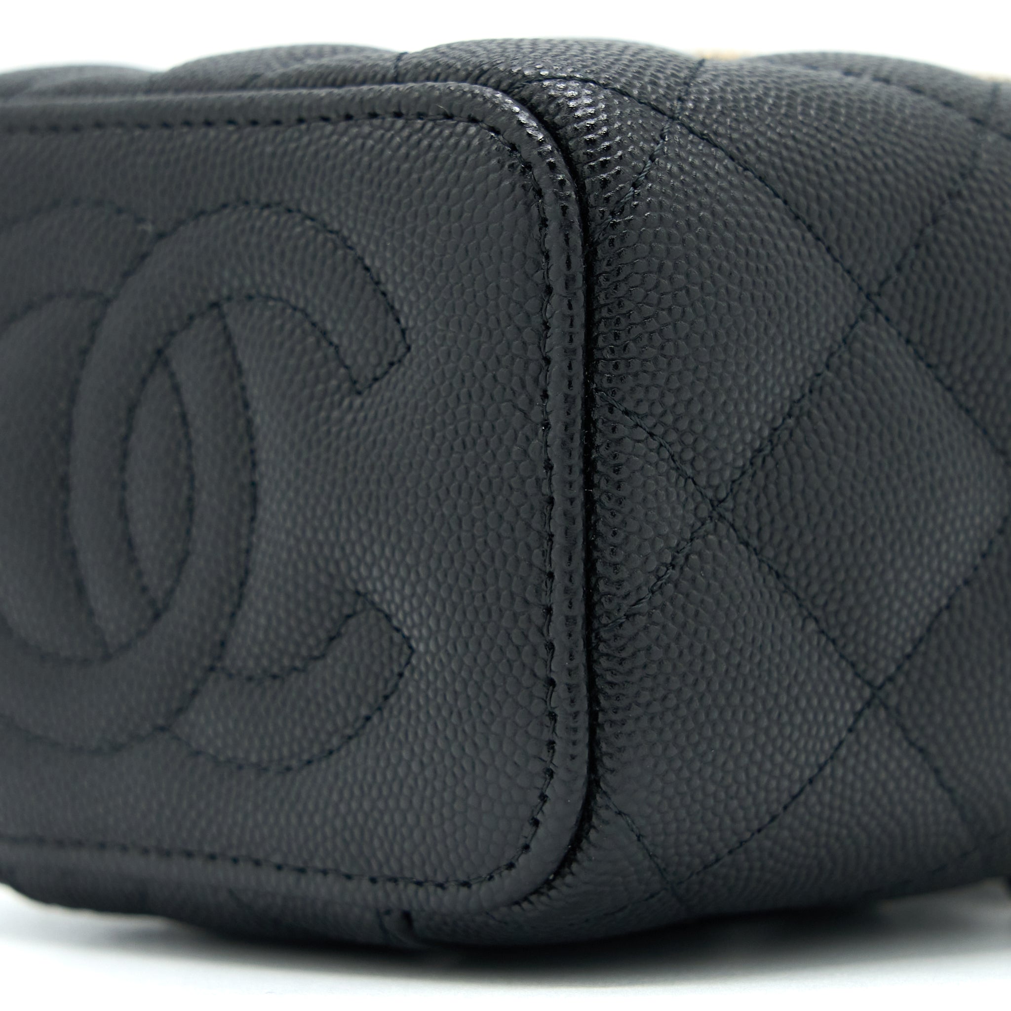 Chanel 23C Mini Vanity With Chain Caviar Black L