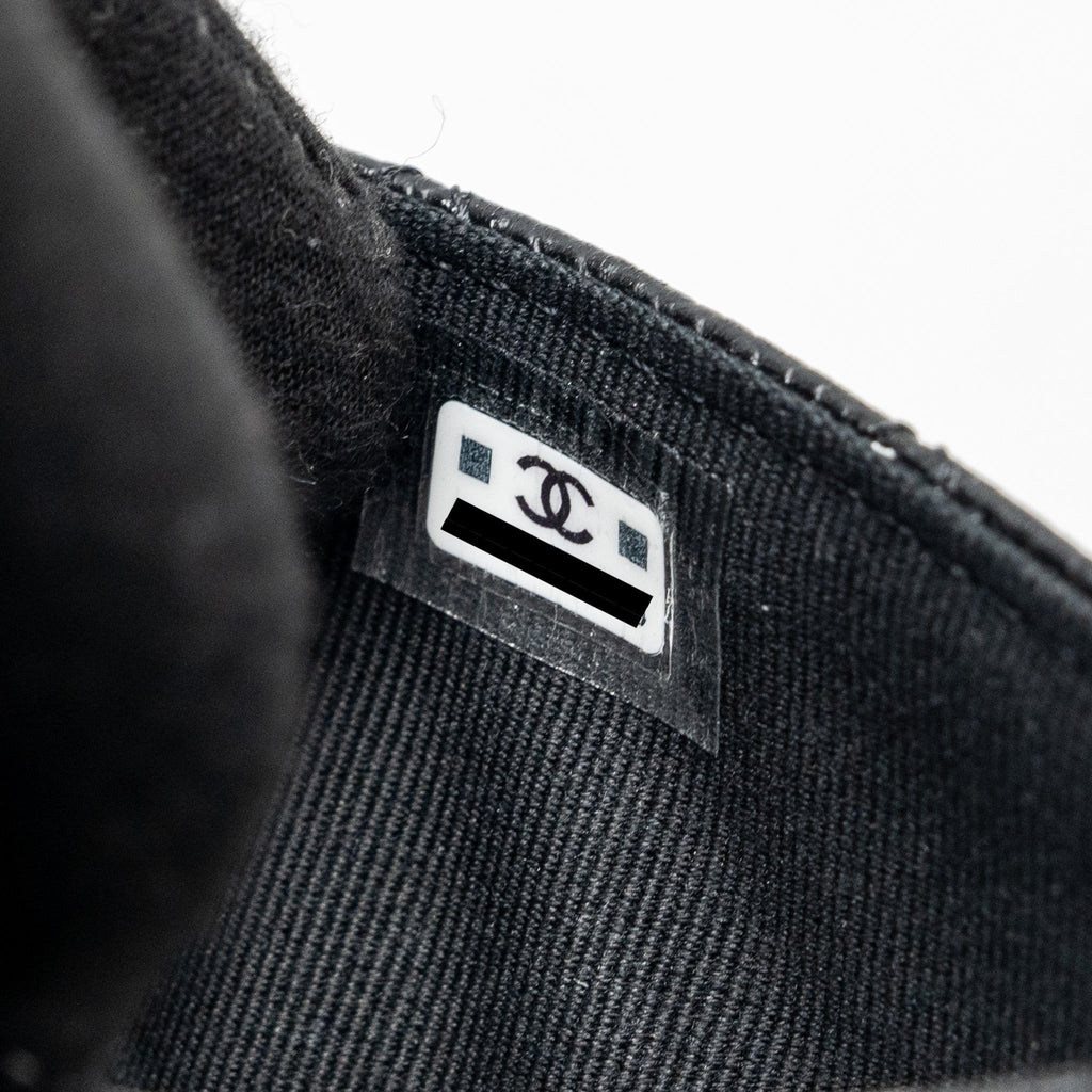 Chanel Classic Flap Card Holder Caviar BLACK  (Microchip)