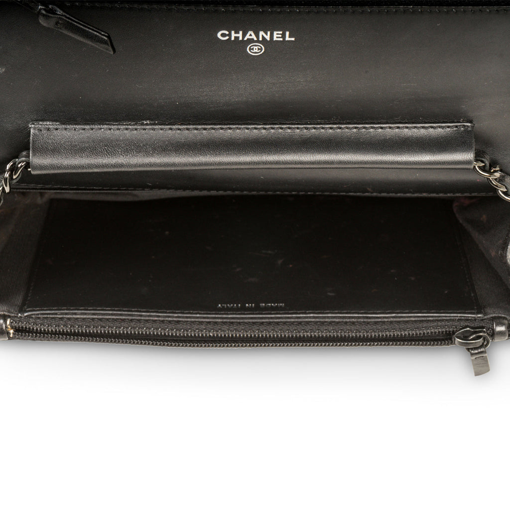 Chanel Wallet on Chain