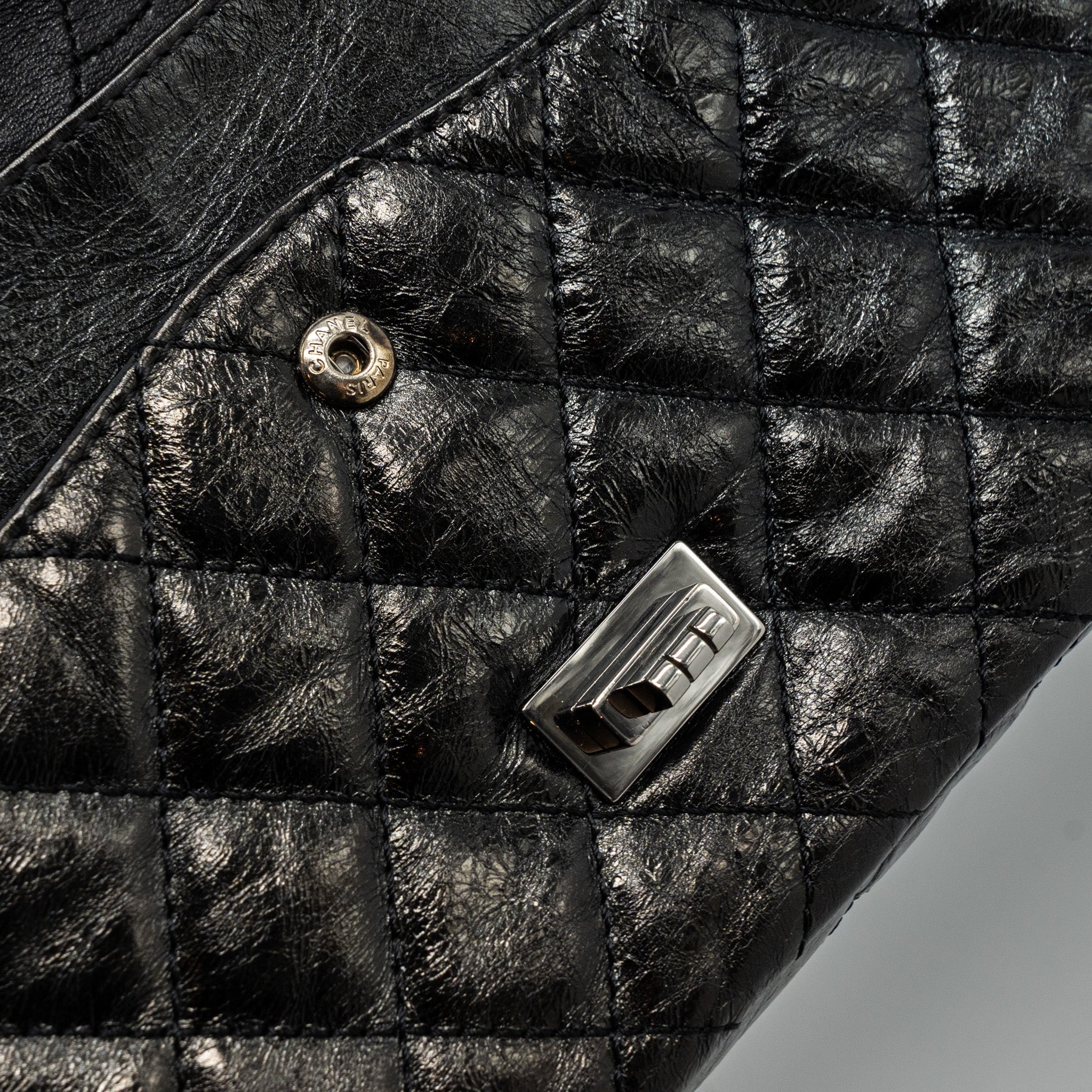 Chanel 2.55 226 Reissue Double Flap Bag Grained Calfskin Black