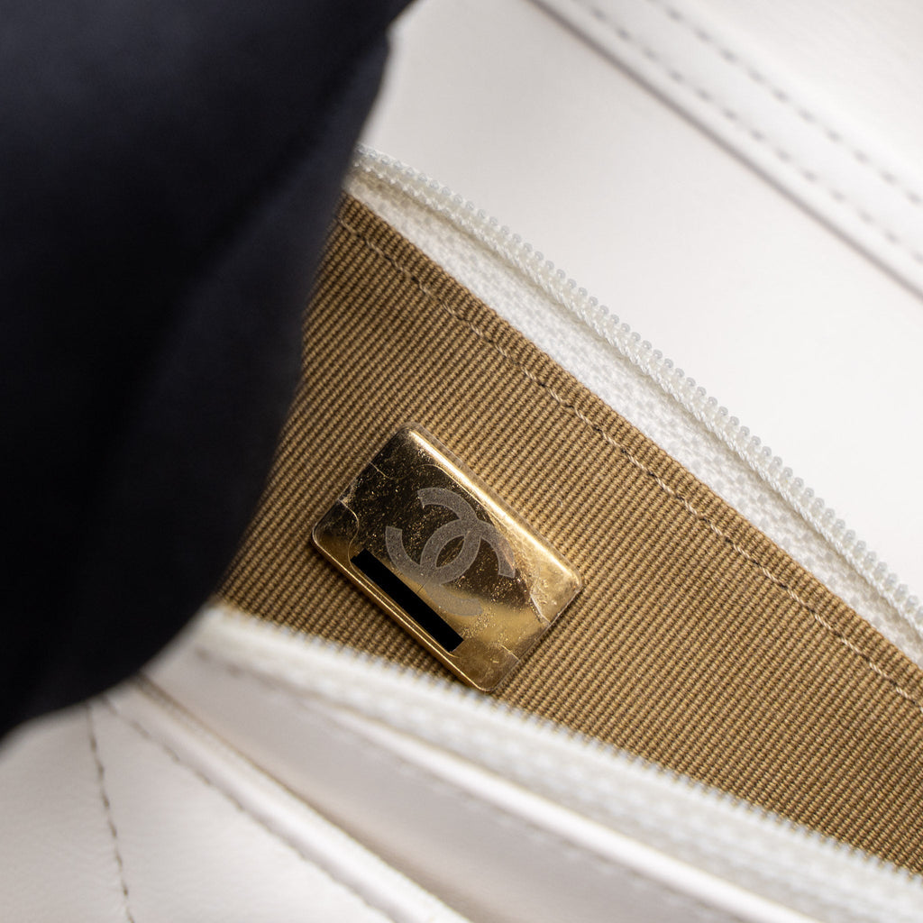 Chanel Pearl Crush Wallet on Chain Lambskin White Brushed  (Microchip)