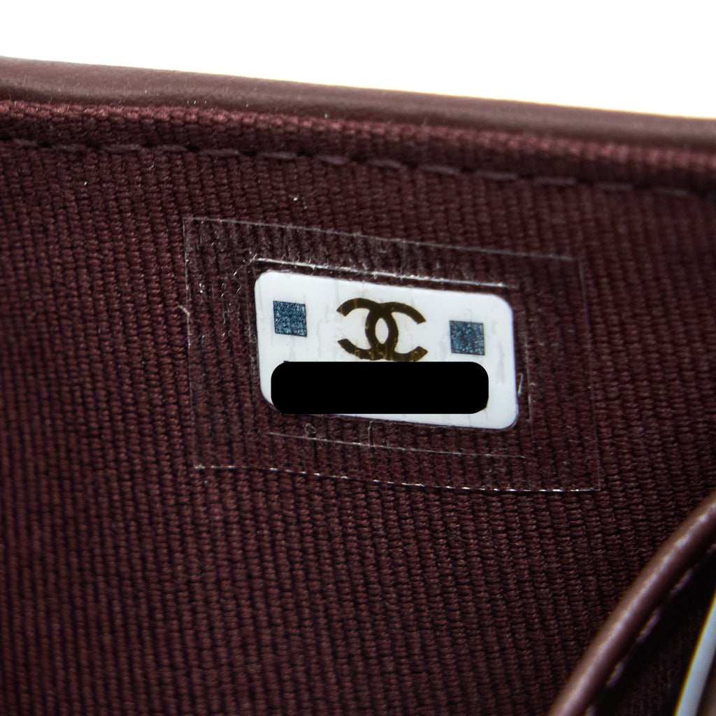 Chanel Small Compact Wallet Caviar Black L (Microchip)