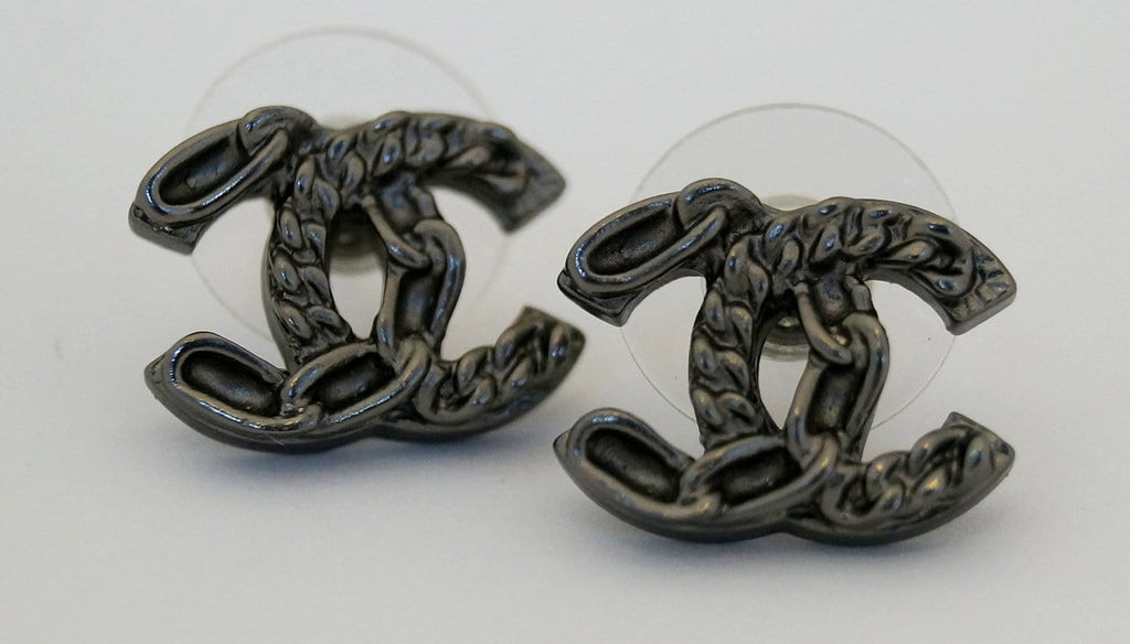 CHANEL Earrings CC Silver - Chanel Clip - Chanel CC Earrings