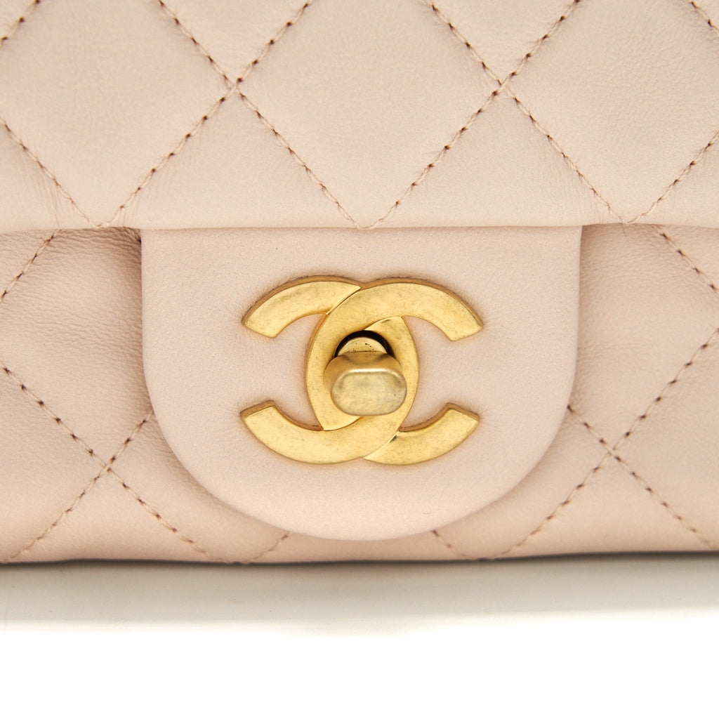 Chanel 22C Pearl Crush Mini Rectangular Flap Bag Lambskin Light Berge