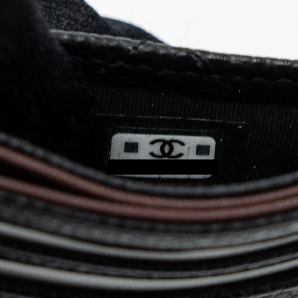 Chanel classic card holder caviar black  (microchip )