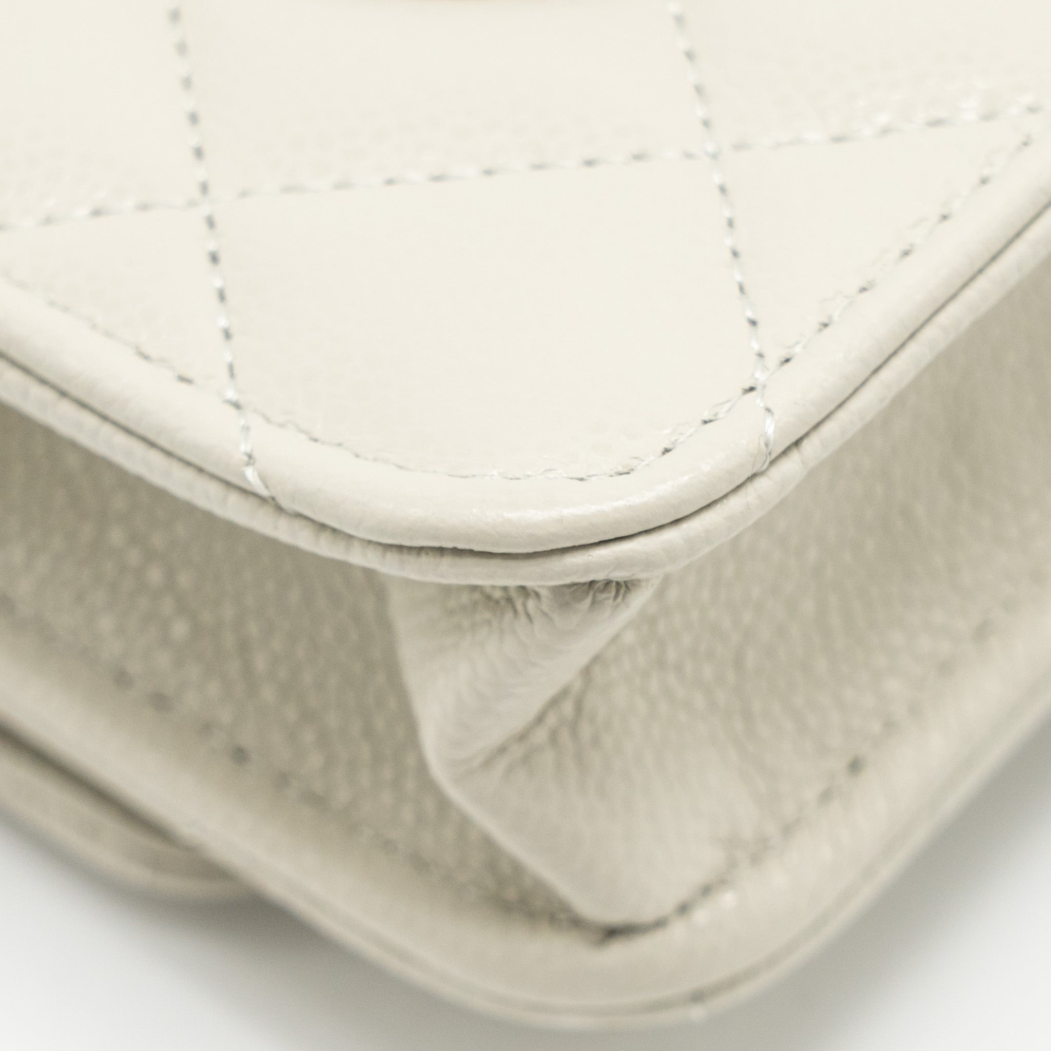 Chanel Classic Wallet on Chain Caviar Creamy White L(microchip)