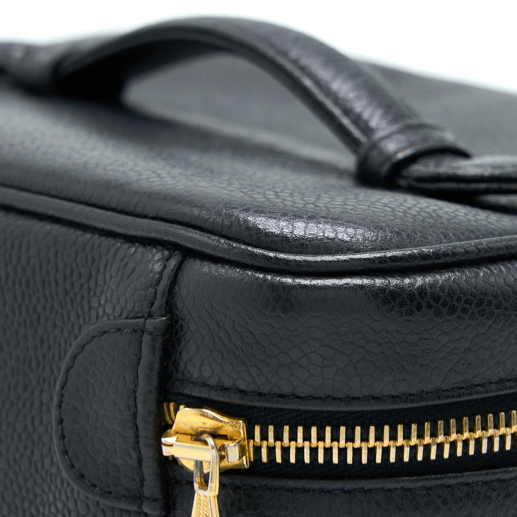 Chanel Vintage Vanity Case Caviar Black