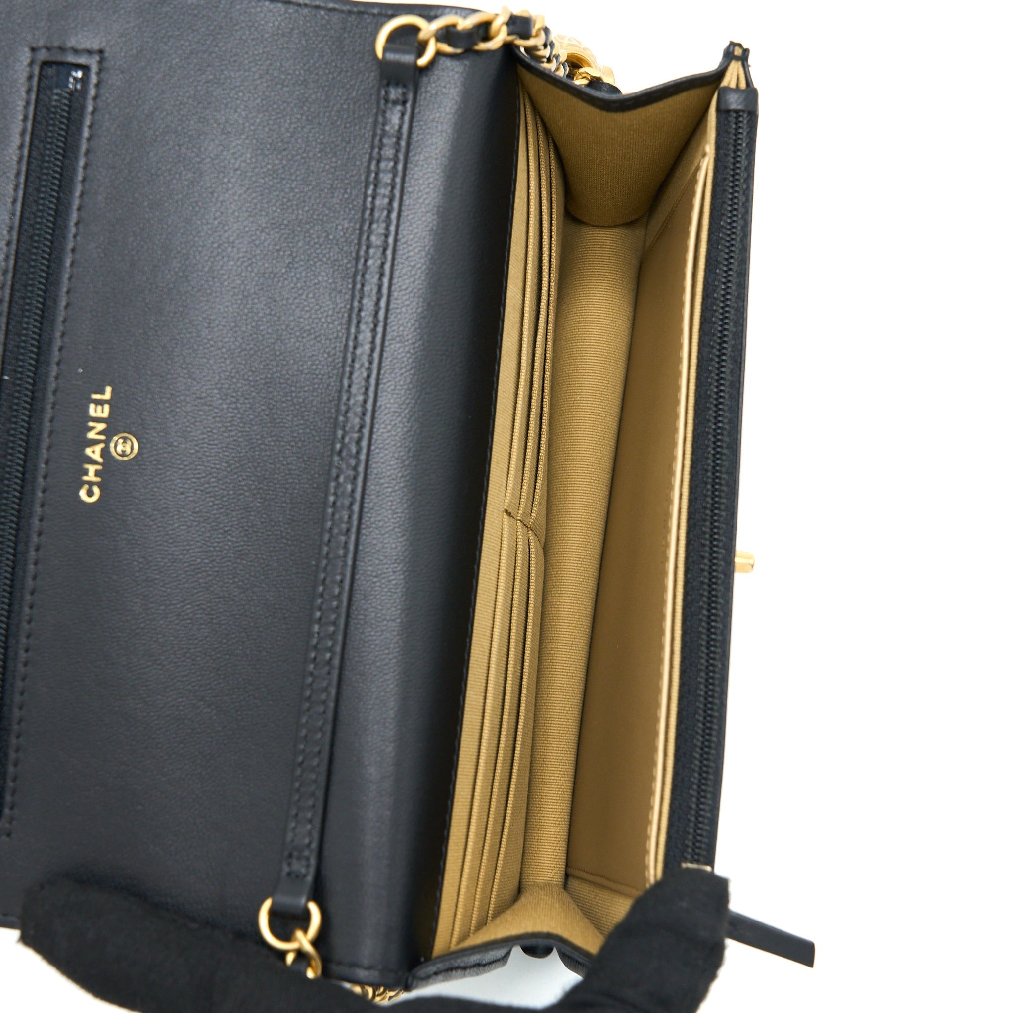Chanel Pearl Crush Wallet On Chain Lambskin Black  (Microchip)