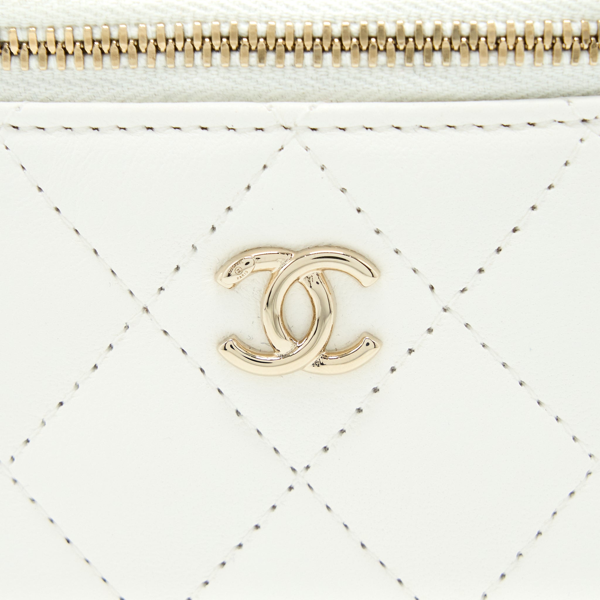 Chanel 23C Pearl Crush Mini Vanity with Chain Lambskin White L (Microchip)