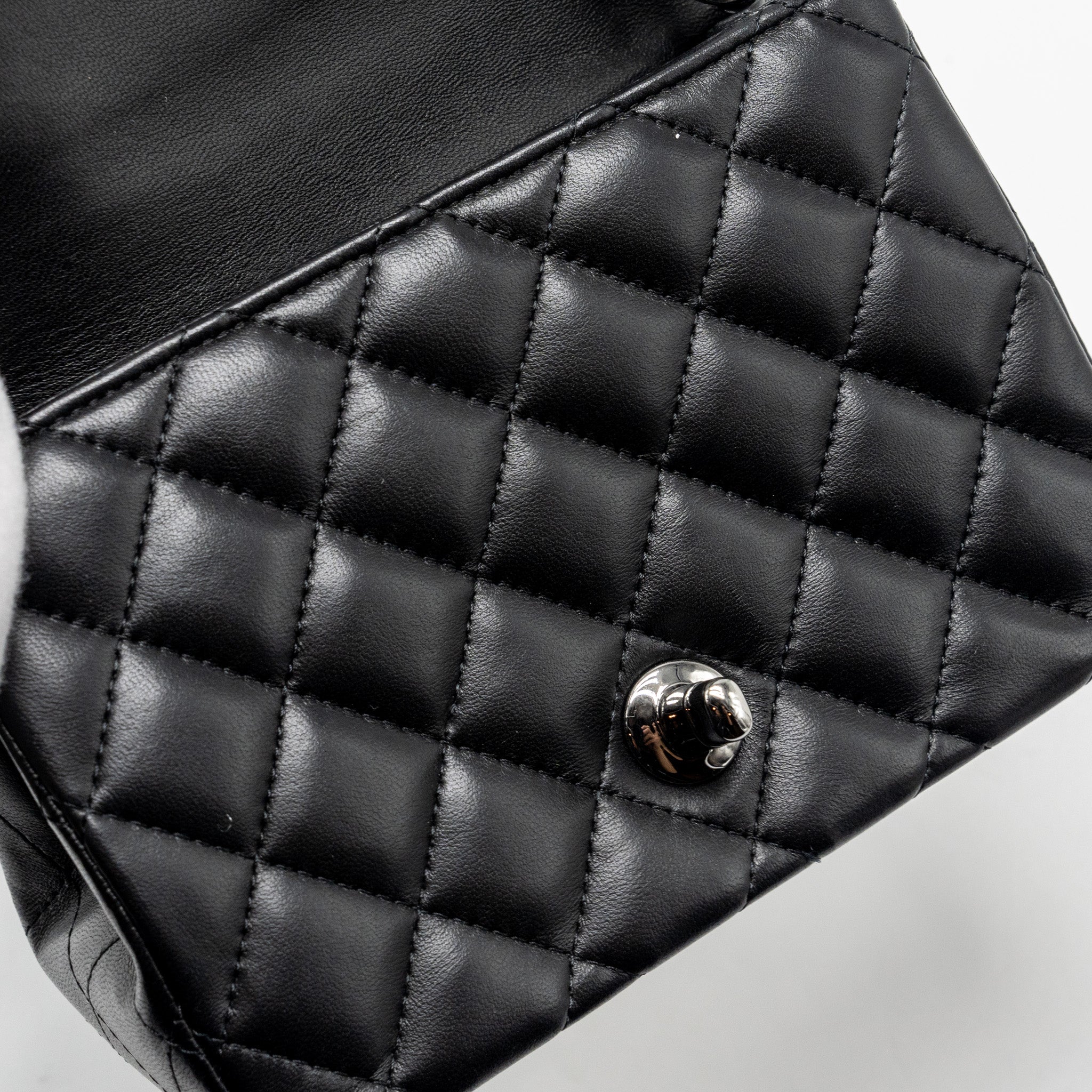 Chanel mini square Flap bag lambskin black