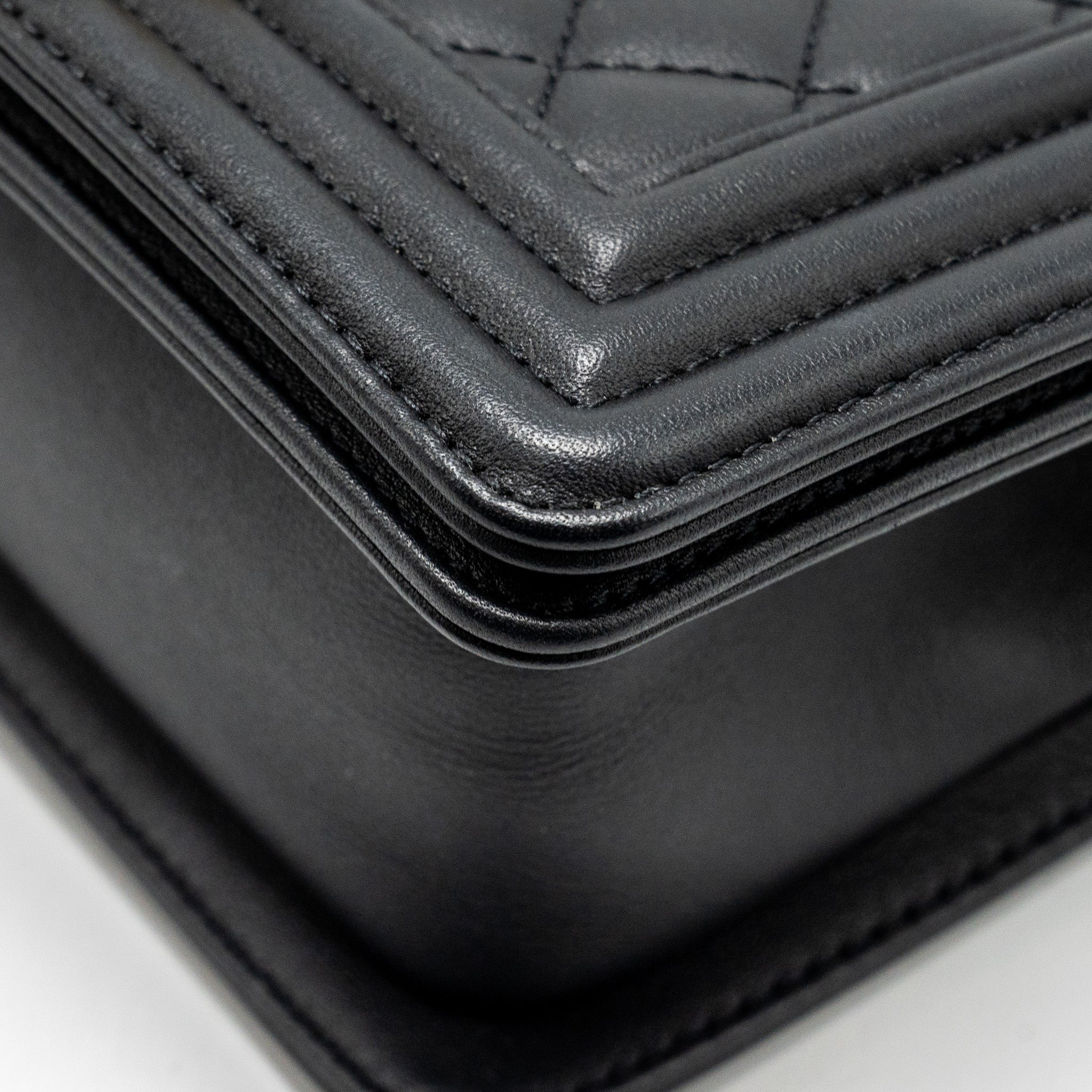 Chanel Small Boy Bag Calfskin Black  (microchip)