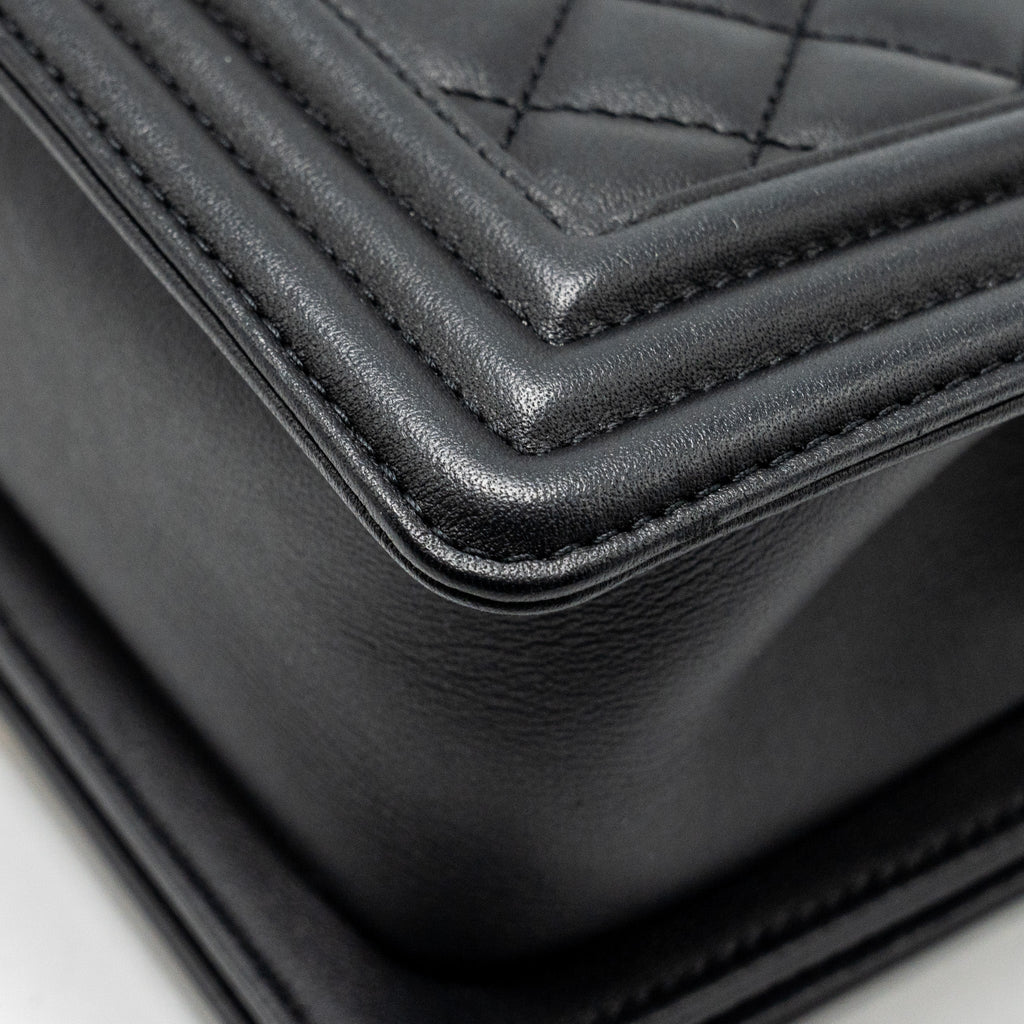 Chanel Small Boy Bag Calfskin Black  (microchip)