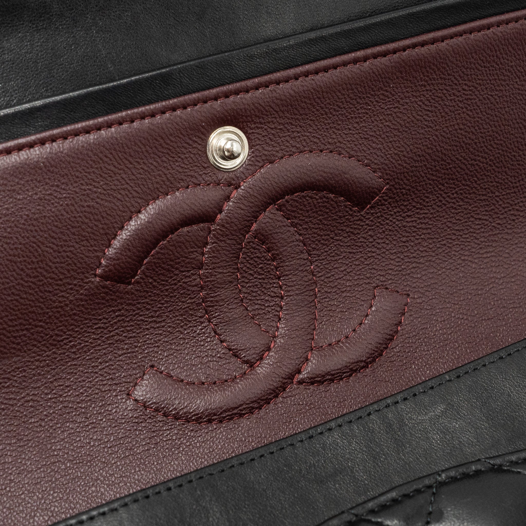 Chanel medium classic double flap bag lambskin black