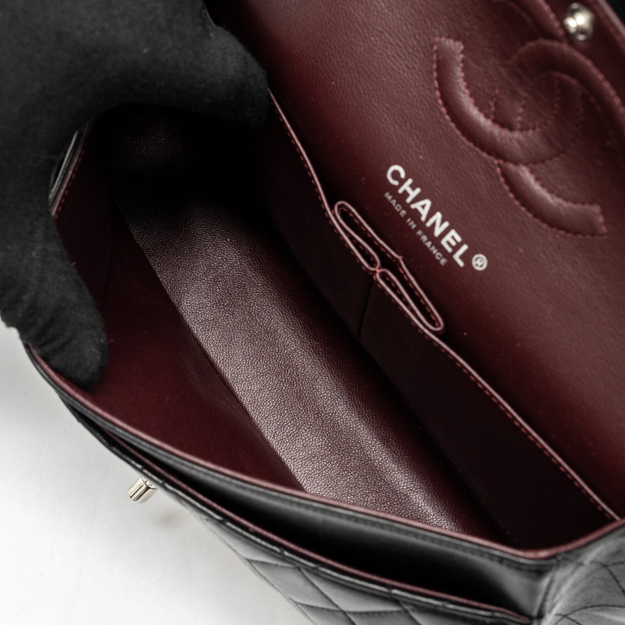 Chanel medium classic double flap bag lambskin black