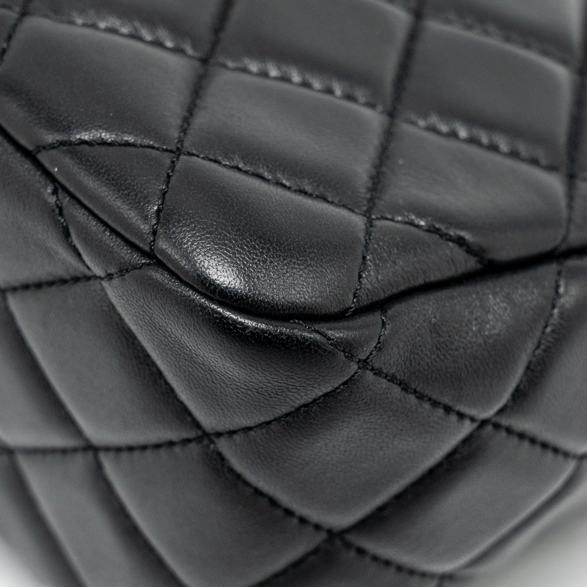 Chanel 22B Pearl Crush Hobo Bag Lambskin BLACK  (Microchip)