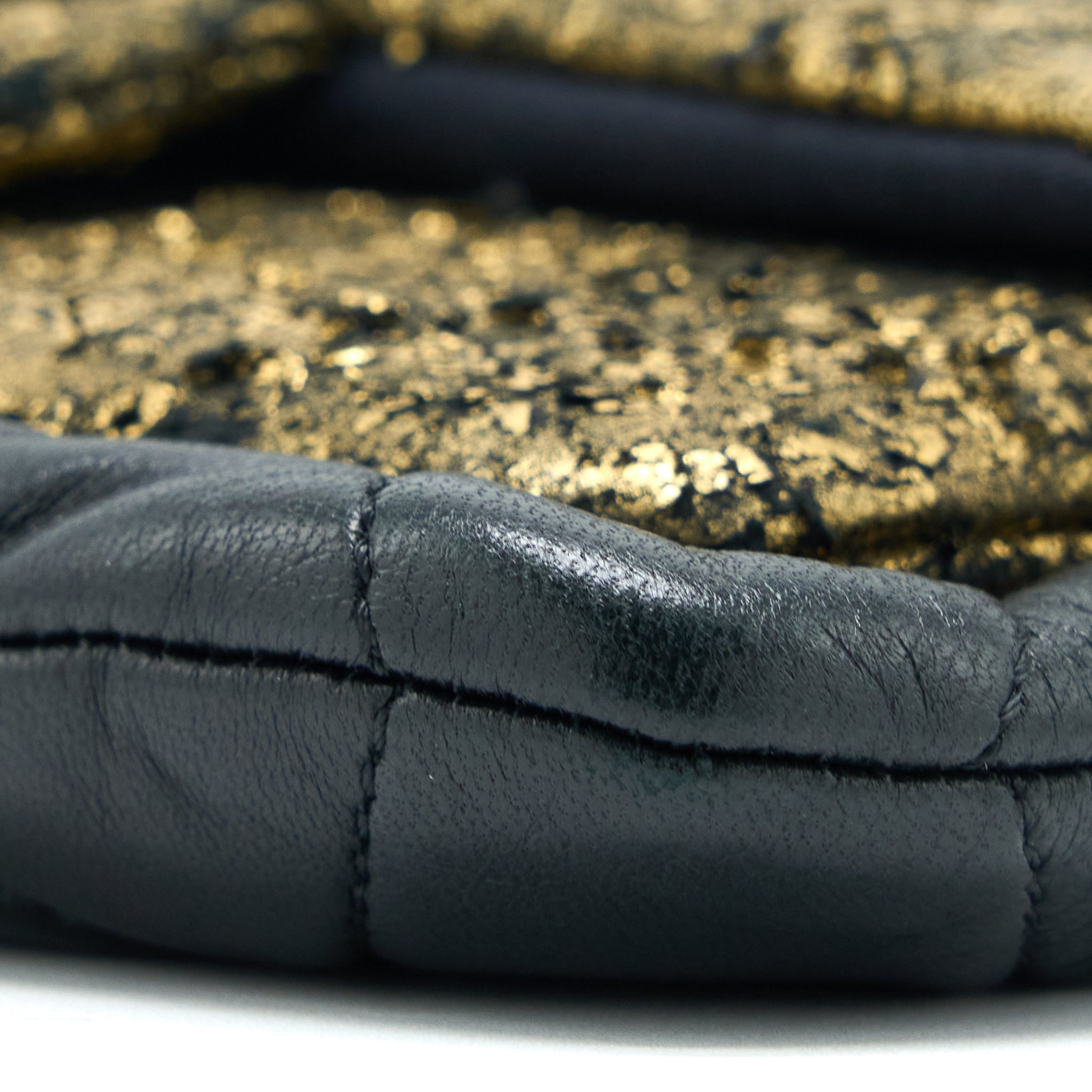 Chanel 12A Evening Bag Lambskin Black/Gold