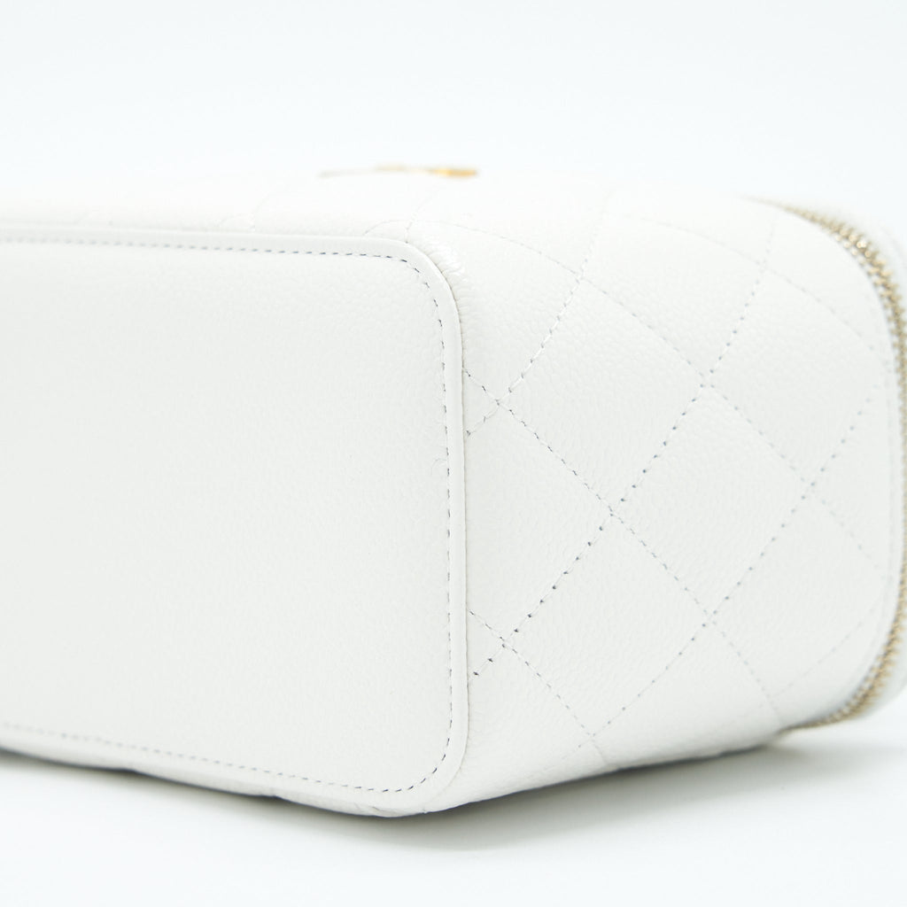 Chanel 22S Logo Top Handle Long Vanity With Chain Caviar White