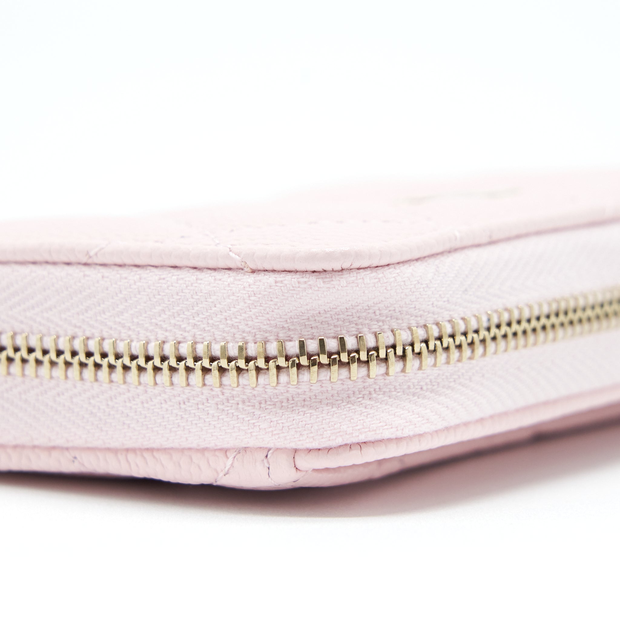 Chanel Zip Card Holder Caviar Light Pink L