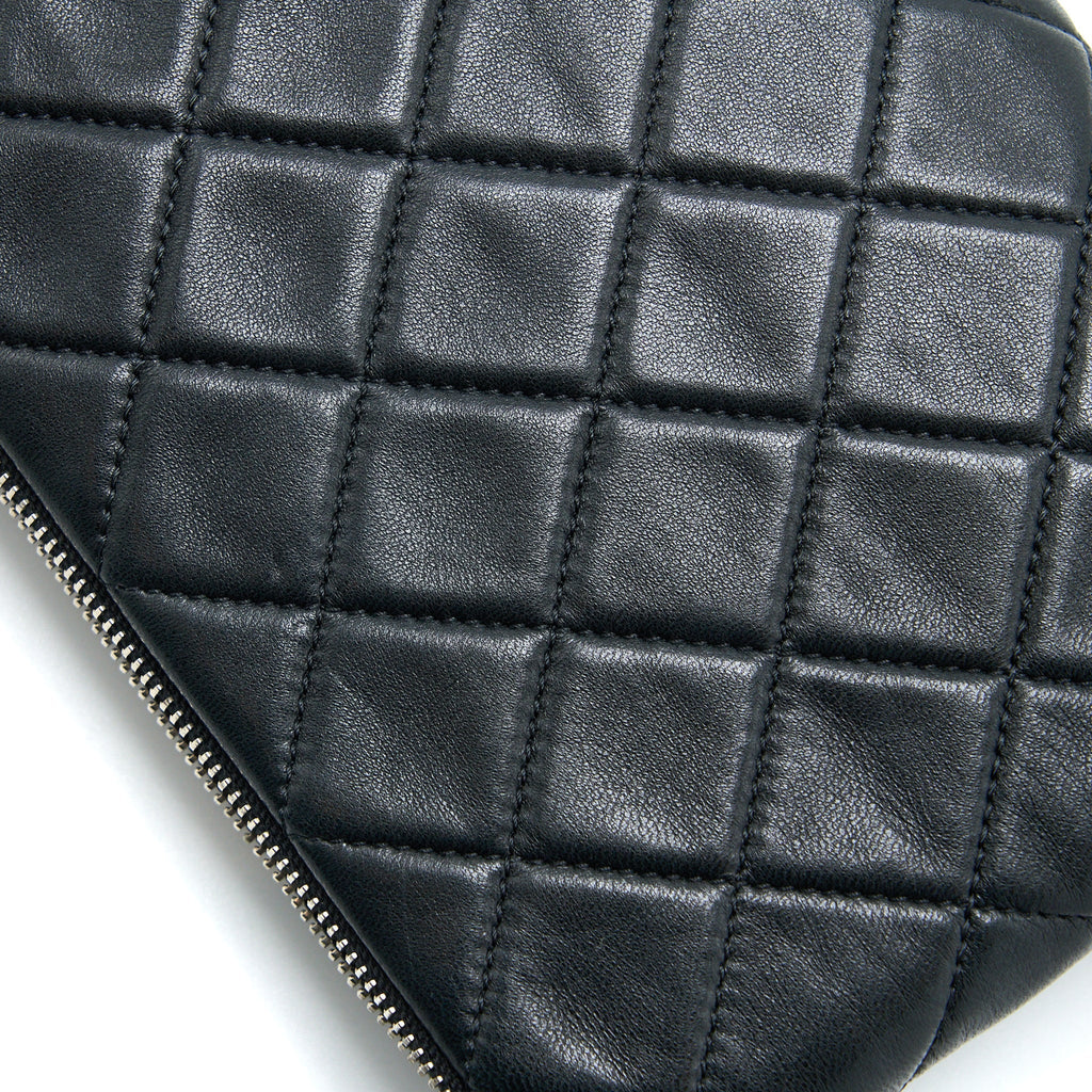 Chanel 12A Evening Bag Lambskin Black/Gold